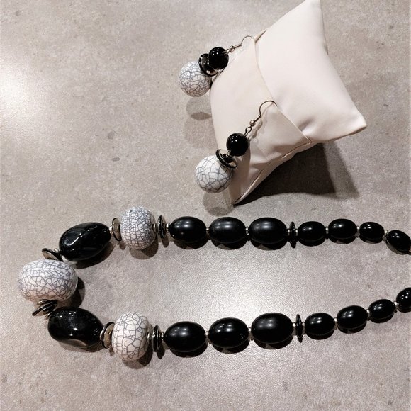 FASHION JEWELRY Women's Statement Necklace Set w/Earrings - Black/Marbled - Picture 4 of 9